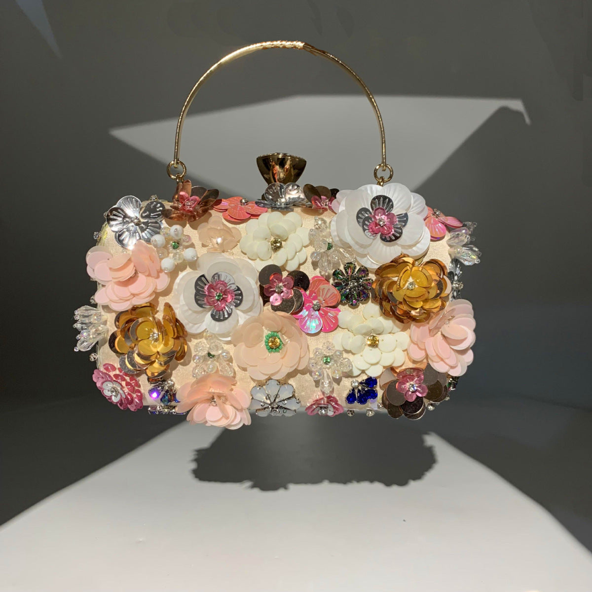 New Arrivals Fashion Evening Bags Handmade Flower Beaded Bags Banquet Wedding Party Bags Women Evening Clutch Women Purse