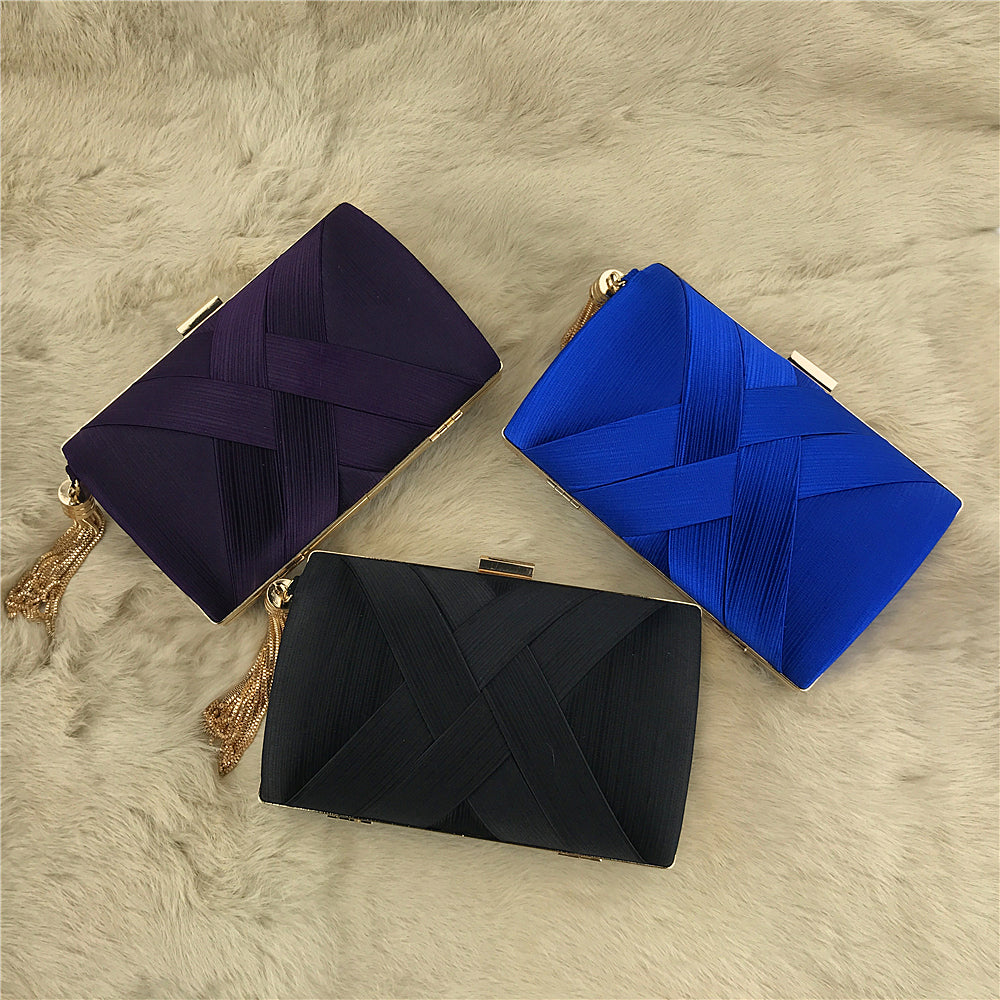 New Arrivals Handheld Women's Evening Clutch Bags Silk Satin Party Handbags Bridal Wedding Purses with Tassel Pendant Evening Clutch Bags