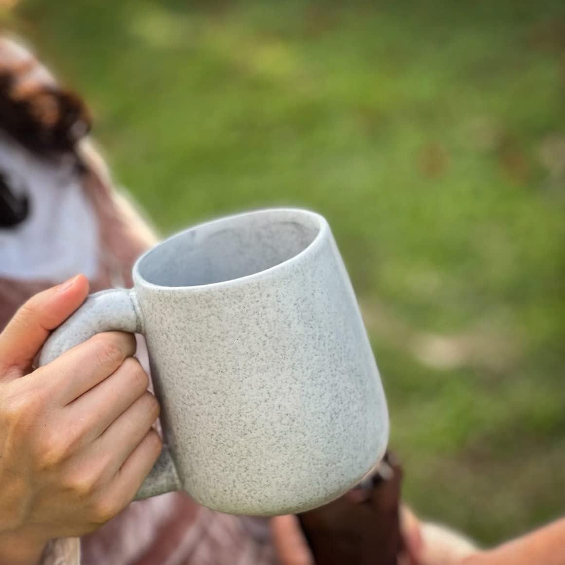 Grande tasse à café en poterie, ensemble de tasses à latte, grande tasse à thé, tasses faites à la main avec poignée Jumbo, lot de 2, 20oz