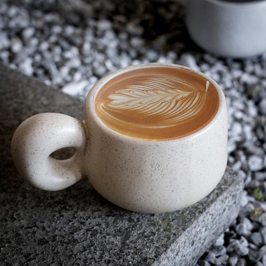 Lot de 2 petites tasses à café en céramique de 283,5 g, tasses à cappuccino, faites à la main avec poignée à un doigt pour Mocca, latte, céréales, yaourts et boissons