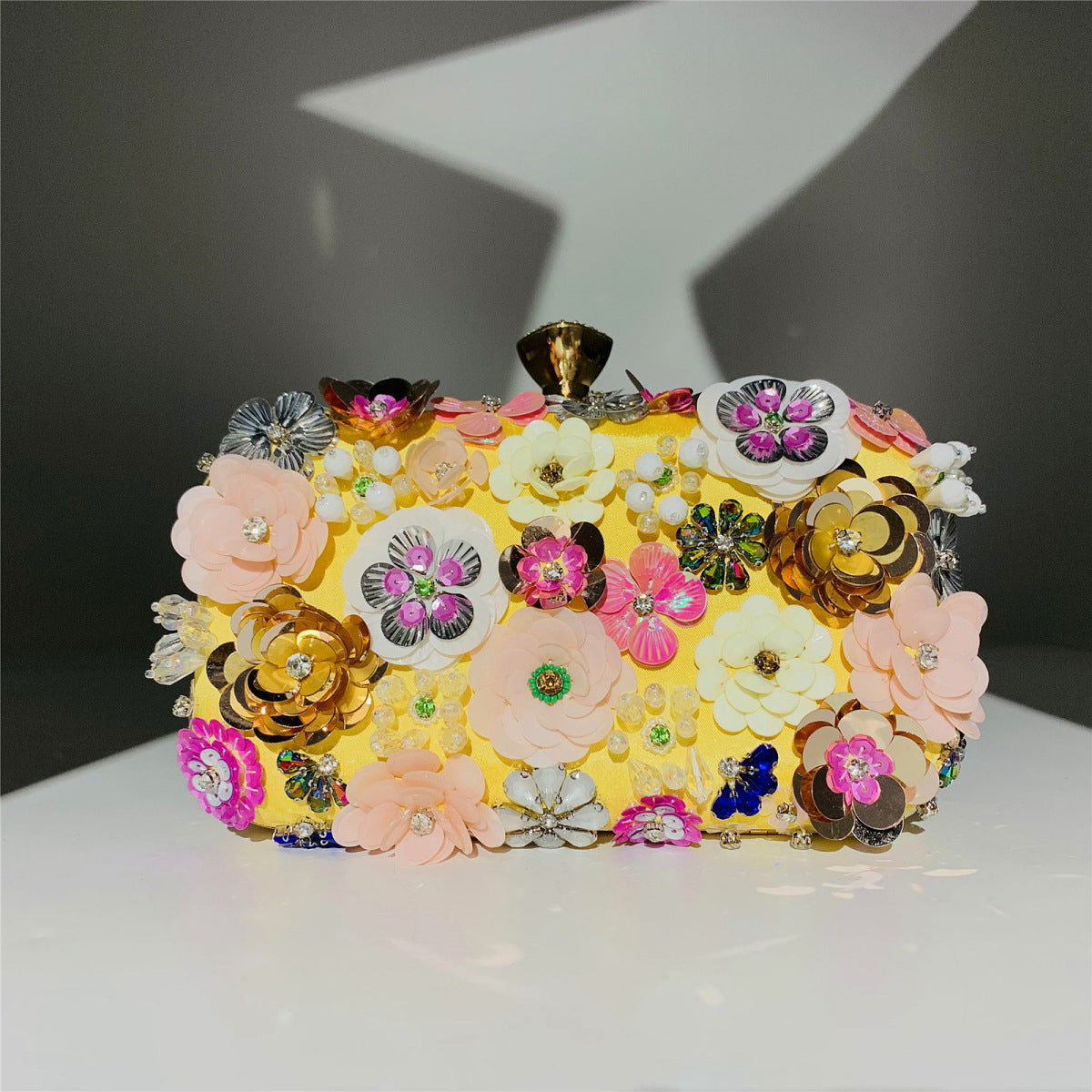 New Arrivals Fashion Evening Bags Handmade Flower Beaded Bags Banquet Wedding Party Bags Women Evening Clutch Women Purse