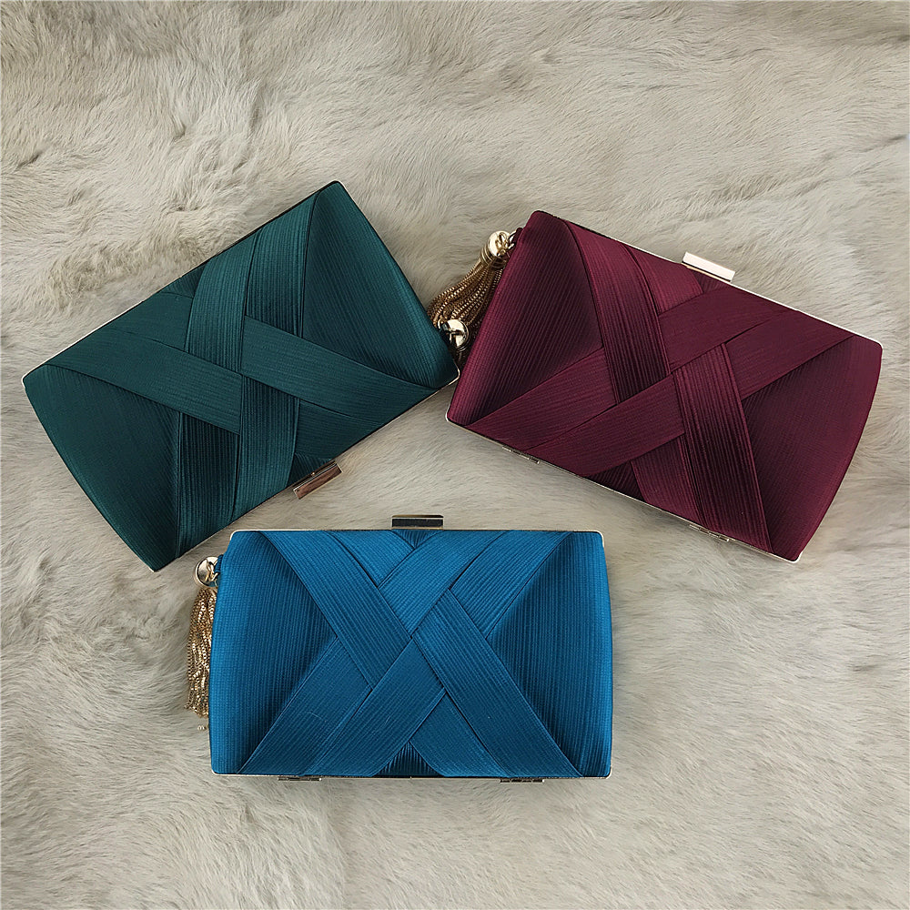 New Arrivals Handheld Women's Evening Clutch Bags Silk Satin Party Handbags Bridal Wedding Purses with Tassel Pendant Evening Clutch Bags