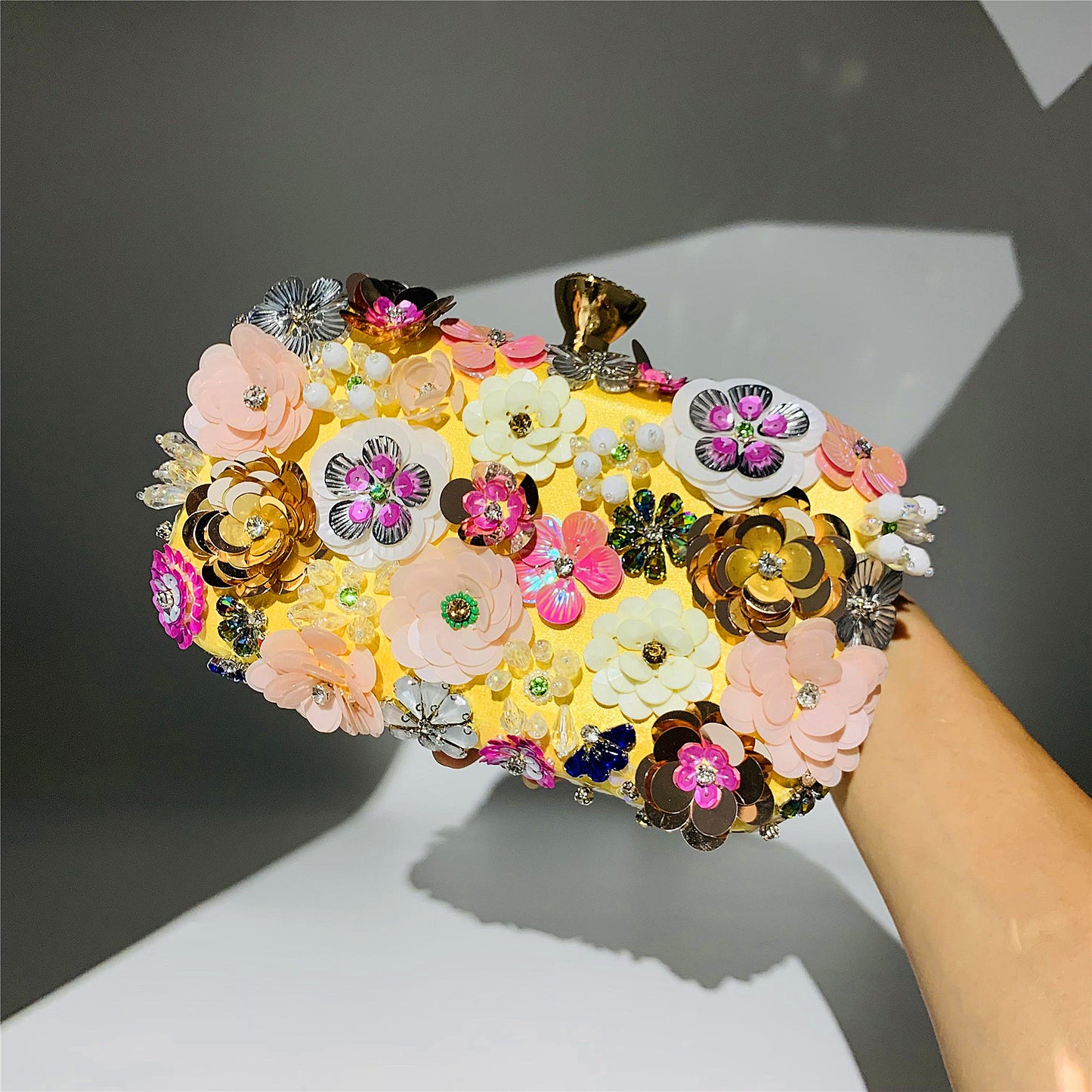 New Arrivals Fashion Evening Bags Handmade Flower Beaded Bags Banquet Wedding Party Bags Women Evening Clutch Women Purse