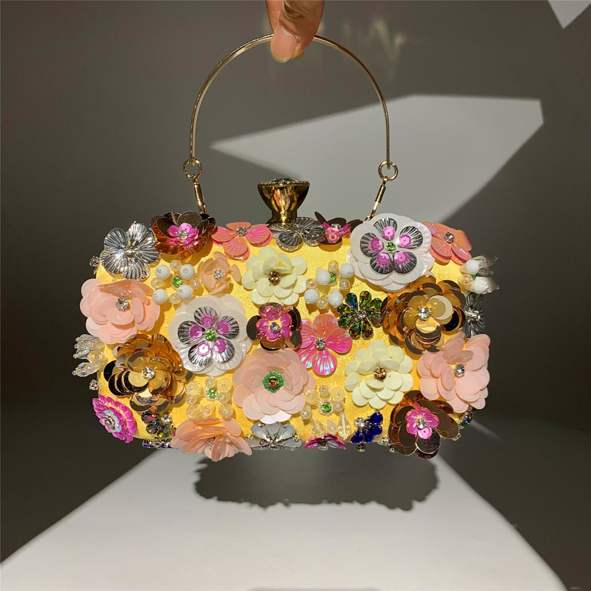 New Arrivals Fashion Evening Bags Handmade Flower Beaded Bags Banquet Wedding Party Bags Women Evening Clutch Women Purse